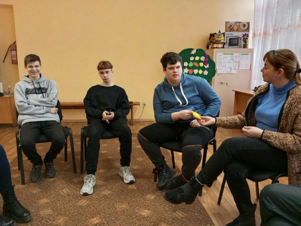 Контроль емоцій, розвиток комунікативних навичок