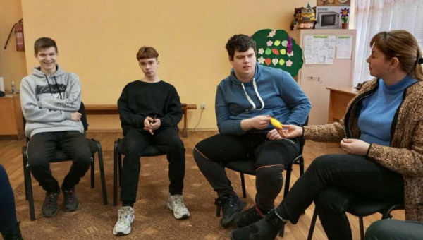 Контроль емоцій, розвиток комунікативних навичок