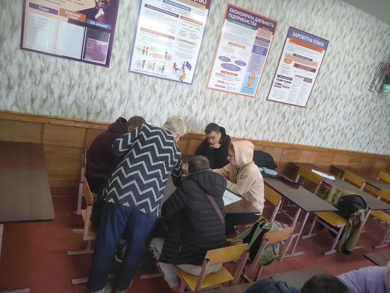 До Дня залізничника
