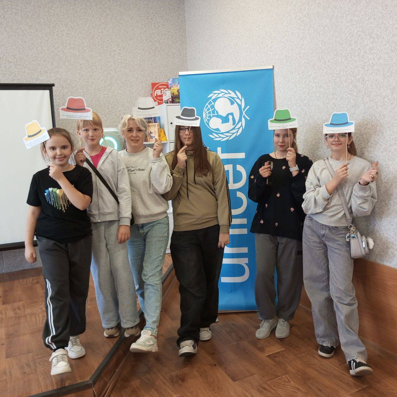 Перший місяць клубу для дівчат у ДПТНЗ "Конотопське ВПУ": старт, що надихає! 