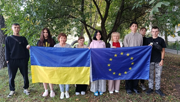 Подорожували Європою, не виходячи з бібліотеки